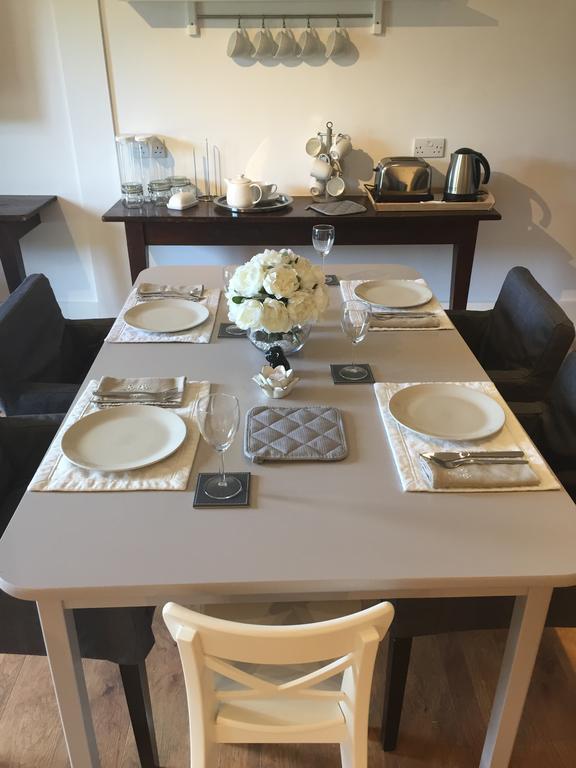 Willow Court Farm The Lodge & Petting Farm, 8 Mins From Legoland & Windsor, 15 Mins From Lapland Uk Bagian luar foto